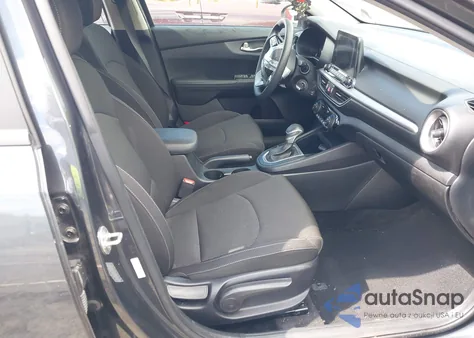 2019 Kia Forte Fe z USA, uszkodzony, nr VIN 3KPF24AD7KE106646